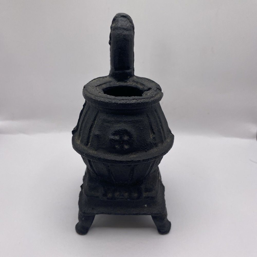 Vintage Cast Iron Pot Belly Wood Stove Miniature Salesman Sample Toy 5" No Lid